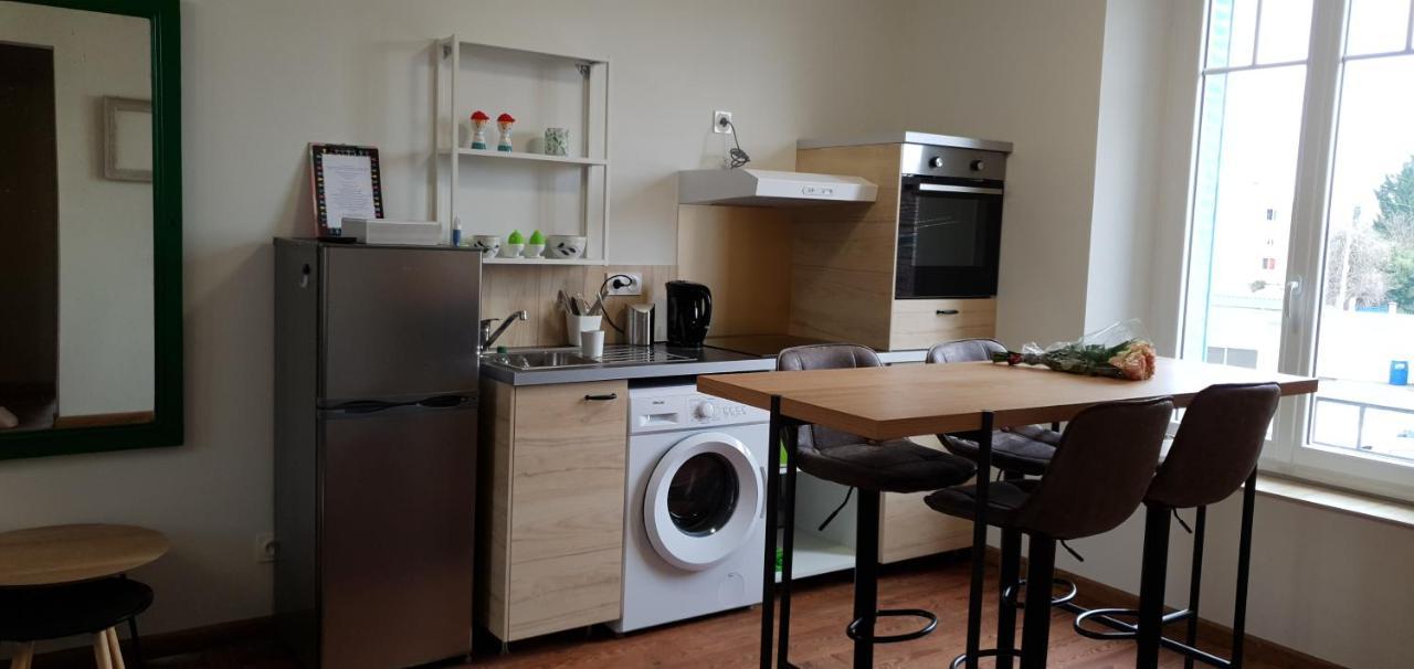 Appartements Cdg Joigny Zewnętrze zdjęcie