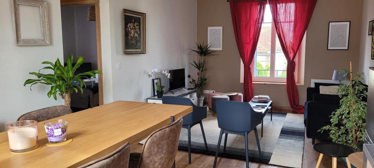 Appartements Cdg Joigny Zewnętrze zdjęcie