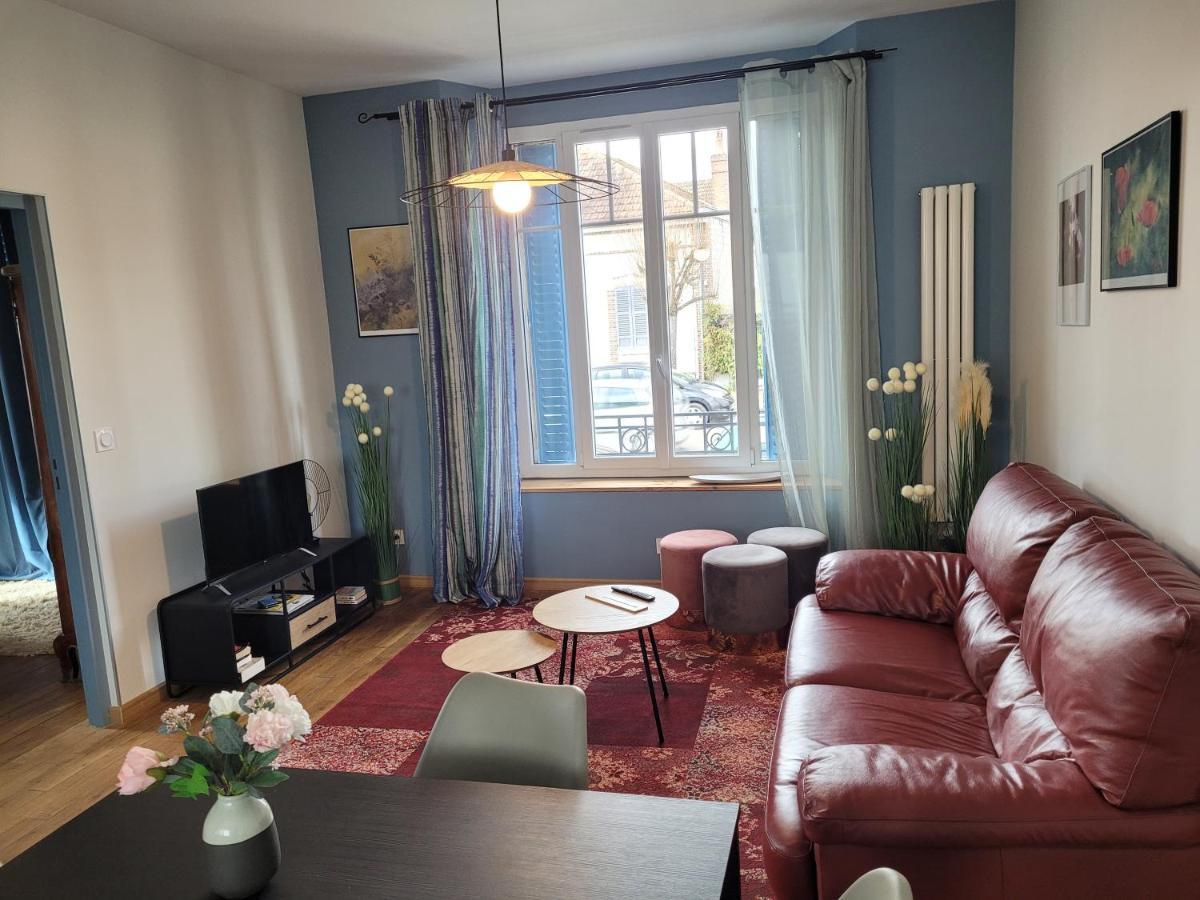 Appartements Cdg Joigny Zewnętrze zdjęcie