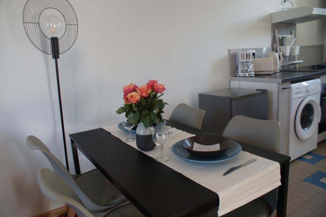 Appartements Cdg Joigny Zewnętrze zdjęcie