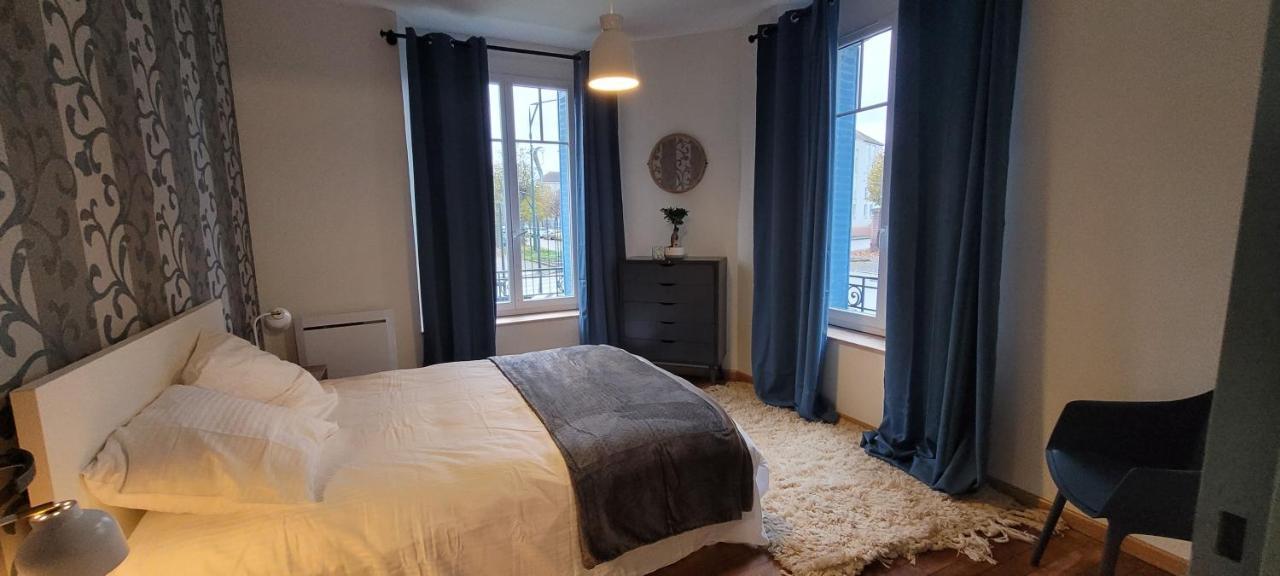 Appartements Cdg Joigny Zewnętrze zdjęcie